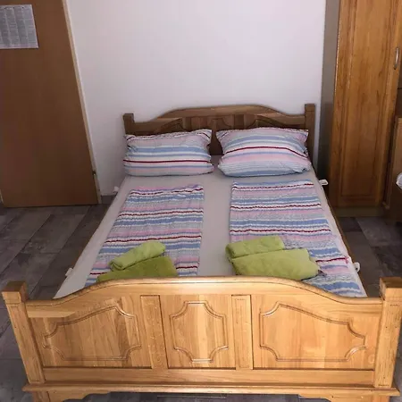 Krk Kornic Apartments Chambre photo