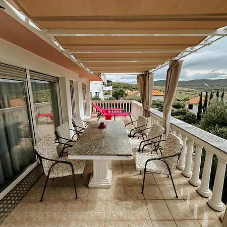 Krk Kornic Apartments Extérieur photo