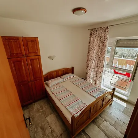 Krk Kornic Apartments Extérieur photo