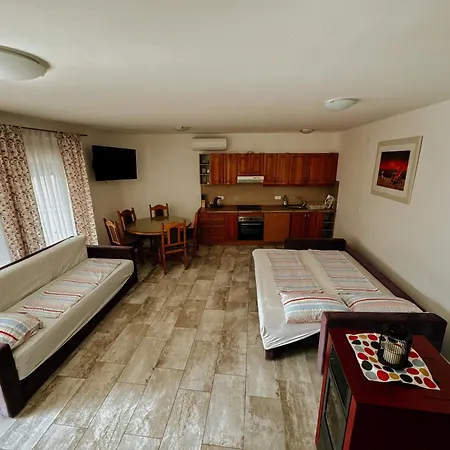 Krk Kornic Apartments Extérieur photo